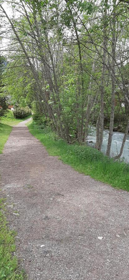 Un Havre De Paix Aux Pieds Des Chemins De Montagne Apartment